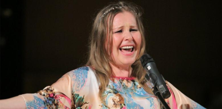 La mulți ani, Tania Popa!  ”Fata din curcubeu” între Shakespeare și Goldoni