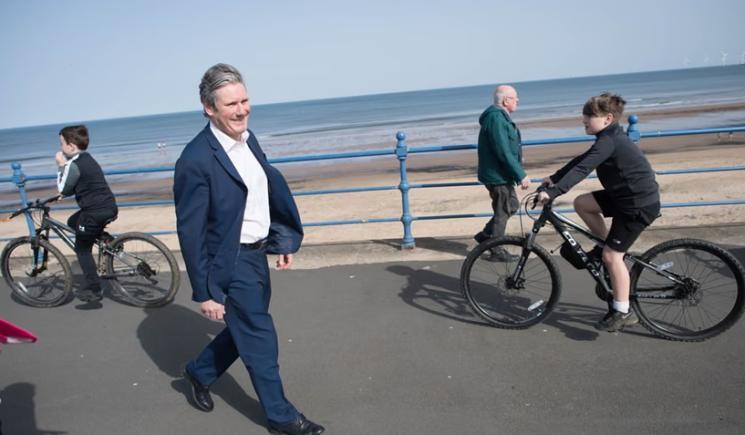 Marea Britanie implementează „orașele de tip stalinist de 15 minute”: când „teoria conspirației” devine politică oficială