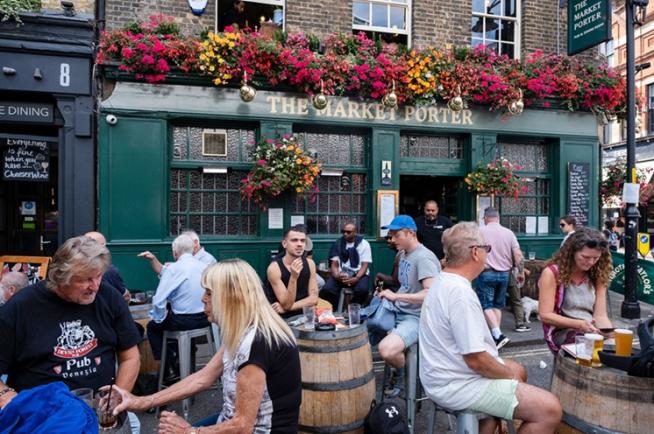 Marea Britanie: autoritățile consideră zona rurală „prea albă” și plină de pub-uri tradiționale, impun „obiective de diversitate etnică"