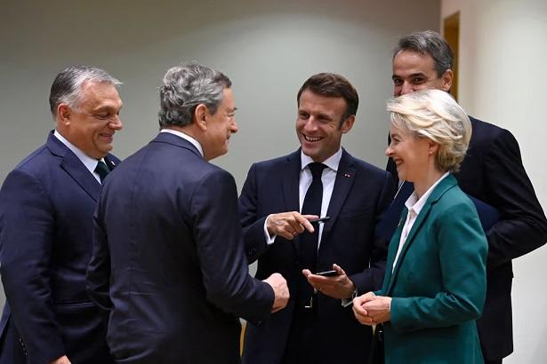 Trump finanțează promovarea libertății de exprimare în Europa, după decenii în care SUA a finanțat politicile de gen și climat