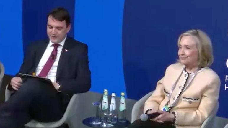 "Hillary scăpată de sub control": Vicepremierul ceh Petr Macinka ironizează reacția „dezechilibrată” a lui Hillary Clinton într-o discuție la Conferința de Securitate de la München