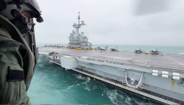 Franța redirecționează urgent portavionul Charles-de-Gaulle în Marea Mediterană de Est