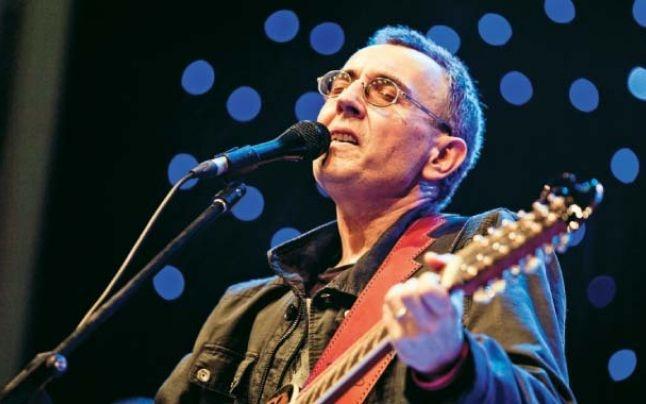 La mulți ani, Dan Teodorescu (trupa Taxi)! Unul dintre cei mai îndrăgiți soliști vocali de la noi