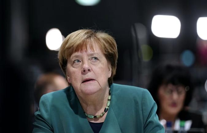 Angela Merkel îndeamna imigranții sa voteze împotriva AfD