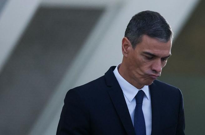 Congresul spaniol a votat împotriva planului Guvernului de a legaliza 500.000 de migranti fără acte