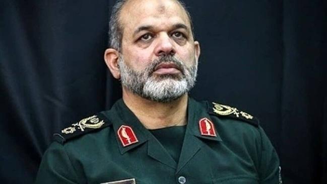 În spatele scenei, Iranul e condus de un terorist căutat de Interpol: dacă războiul se oprește acum, țara devine o Coreea de Nord islamistă