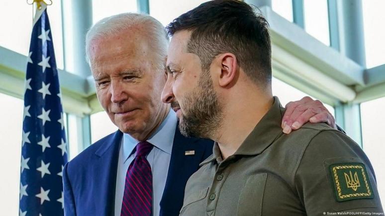 Trump distribuie un articol despre planul Ucrainei de a direcționa fonduri către campania lui Biden