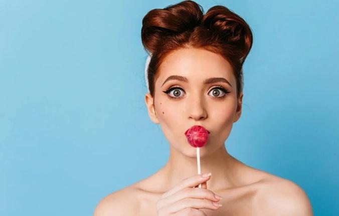 Libération: Acadeaua cu aromă de organ masculin sau moda mirosurilor corporale