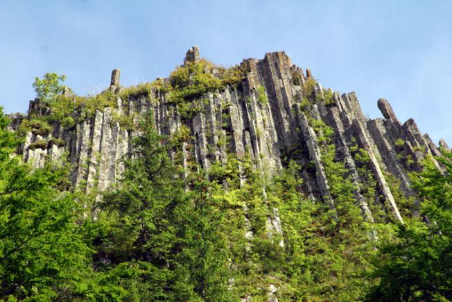 Sus, sus, sus, la munte sus” Cum se poate dormi liniștit fără să fi văzut Detunatele