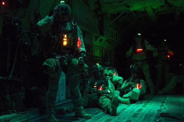 CIA a desfășurat o operațiune de diversiune pentru a proteja pilotul american ascuns în Iran