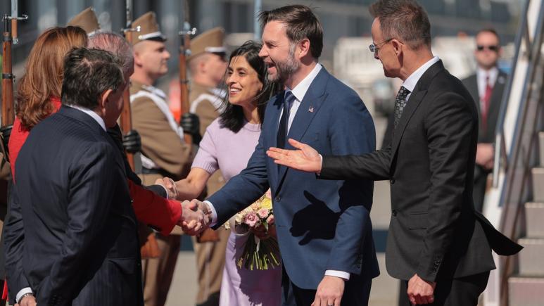 JD Vance, în vizită la Budapesta pentru a-l susține pe „bunul său prieten” Viktor Orban