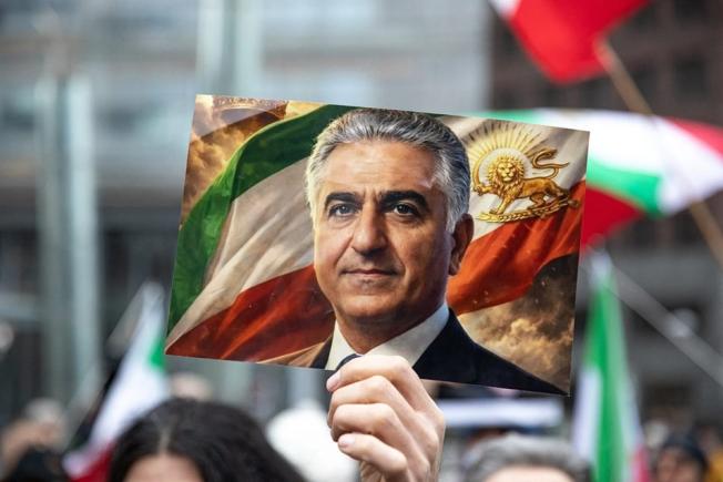 Reza Pahlavi, fiul ultimului șah al Iranului: „Singura soluție este căderea regimului de la Teheran”