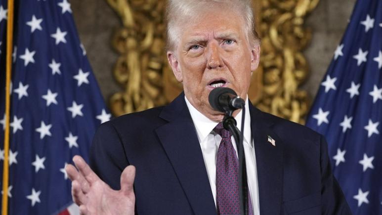 Trump pregătește reluarea loviturilor asupra Iranului dacă negocierile eșuează: „Încărcăm navele cu cele mai puternice arme”