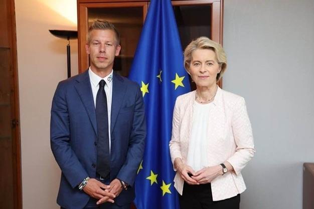 Câștigătorul alegerilor din Ungaria, Péter Magyar, promite o țară ferm ancorată în UE și NATO și își anunță primele vizite la Varșovia, Viena și Bruxelles