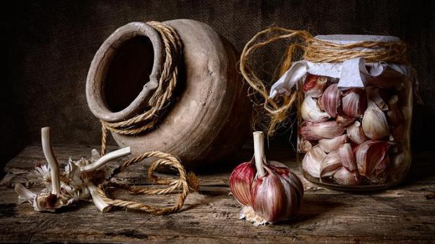 Tradiții și superstiții. Sfaturi băbești despre creșterea copilului