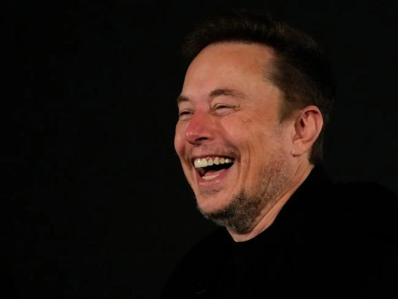 Elon Musk îi insultă pe magistrații francezi implicați în ancheta privind platforma sa X