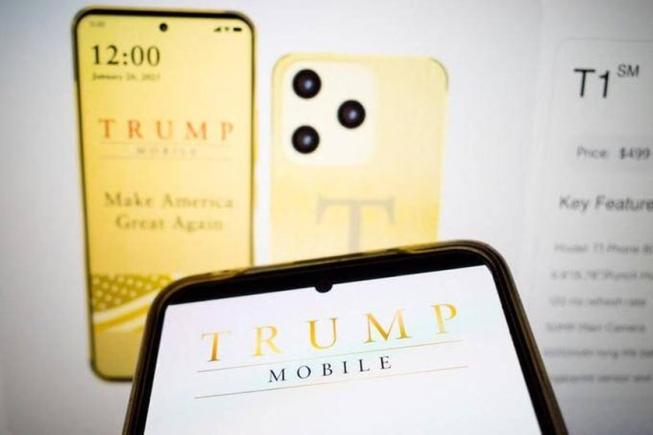 Smartphone-ul "Trump Mobile" este în sfârșit disponibil