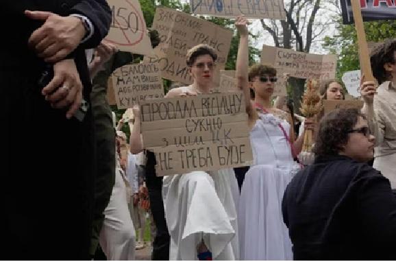 Manifestație împotriva discriminării LGBTQ la Kiev