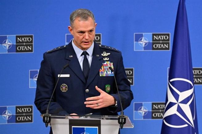 NATO analizează o posibilă intervenție în Strâmtoarea Ormuz pentru protejarea navelor comerciale