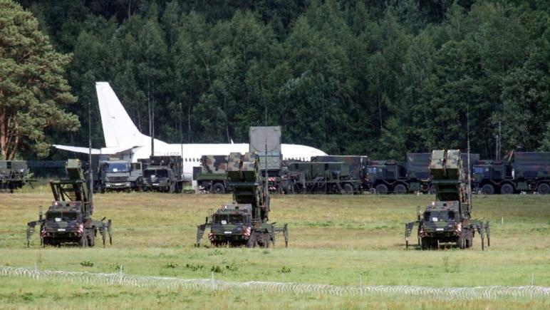 Alertă de dronă în Lituania: președintele și premierul, conduși în adăposturi. Aeroportul din Vilnius, închis