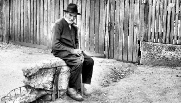 Cum medicina salvează omul, dar ucide omenirea, despre nemurire şi bătrâneţe