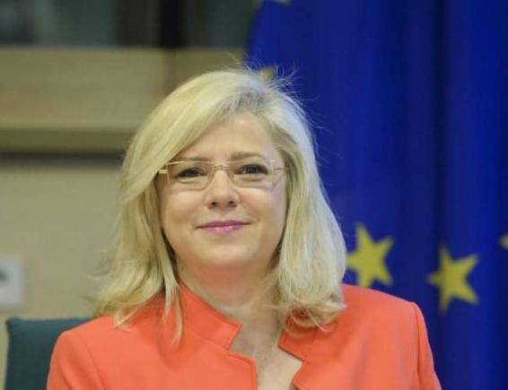 La mulți ani, Corina Crețu! De la jurnalism, la cea mai în vogă femeie politician de la noi