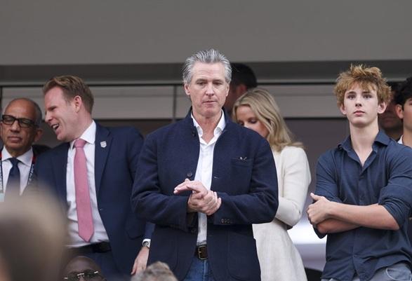 Succesul Cupei Mondiale din SUA cu stadioane arhipline și o organizare impecabilă - o problemă pentru democrați