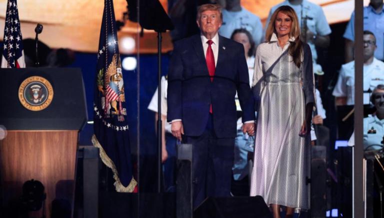 Donald Trump, de Ziua Americii - „Victorie sau moarte”,„Trăiește liber sau mori”. Suntem făcuți din curajul, din focul, din carnea și sângele celor mai buni și mai curajoși oameni pe care i-a produs vreodată această lume
