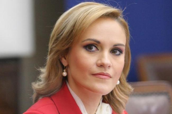 La mulți ani, Gabriela Firea! A fost prima femeie-primar a Capitalei