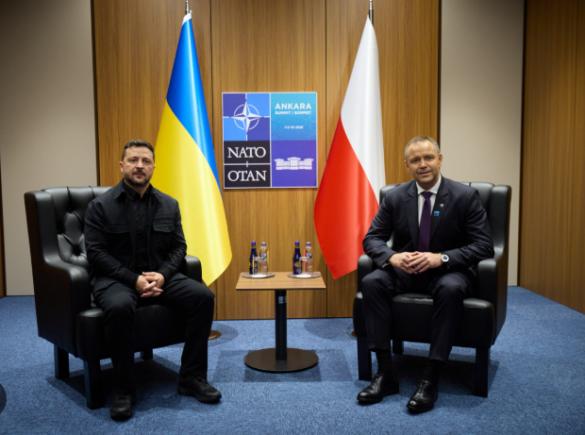 Polonia nu are intenția de a ridica interdicția privind importurile de produse agricole ucrainene