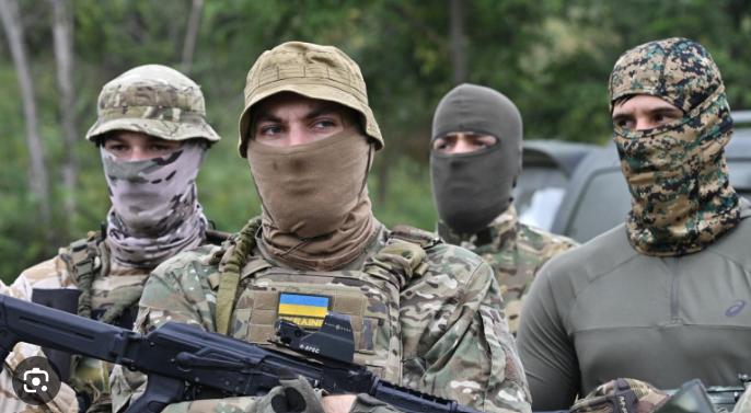 „Societatea a ajuns la punctul de fierbere.” Ombudsmanul consideră că ucrainenii sunt gata să-i linșeze pe comisarii militari