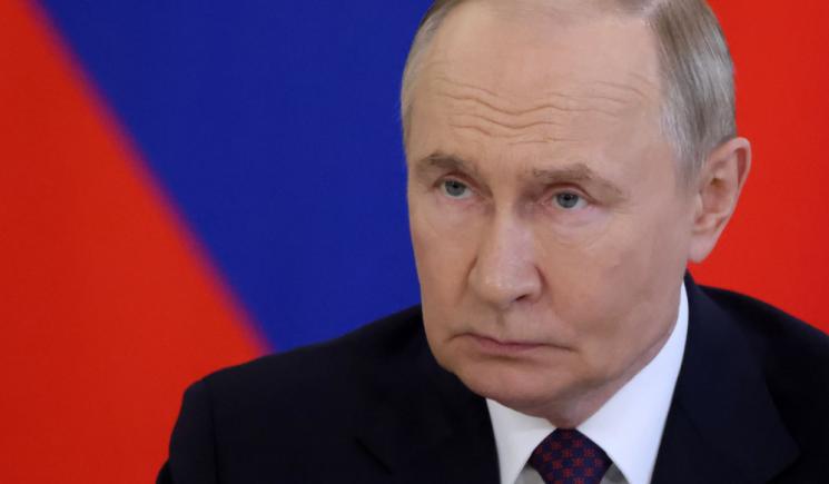 Putin: ”Ucraina va pierde, mai devreme sau mai târziu, teritoriile vestice dăruite de Stalin. Ceea ce a aparținut Poloniei, Ungariei și României va reveni, în cele din urmă, din punct de vedere istoric, la locul său.”