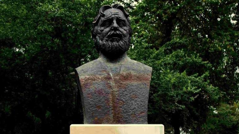 Dan Constantin - Solicitare fără sens: ascunderea statuii lui Adrian Păunescu