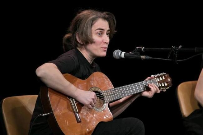 La mulți ani, Ada Milea! Când tonul (poeziei) face muzica bună