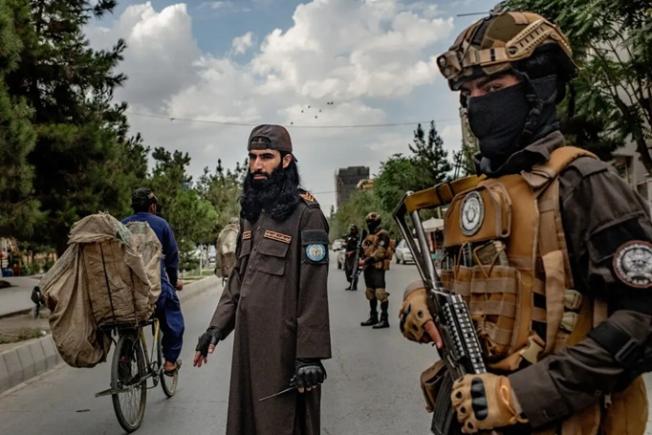 Talibanii au alungat SUA din Afganistan. Acum cer ca americanii să se întoarcă.