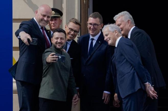 ​​​​​​​Zelenski încearcă să obțină 30 de miliarde de euro de la UE pentru a finanța apărarea Ucrainei