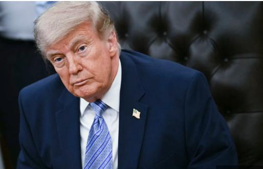 Trump: „ Muncim din greu pentru a pune capăt războiului din Ucraina”