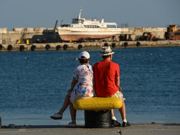 Blocada din Marea Neagră: atacurile rusești asfixiază exporturile  de cereale și împing logistica spre Dunăre și România