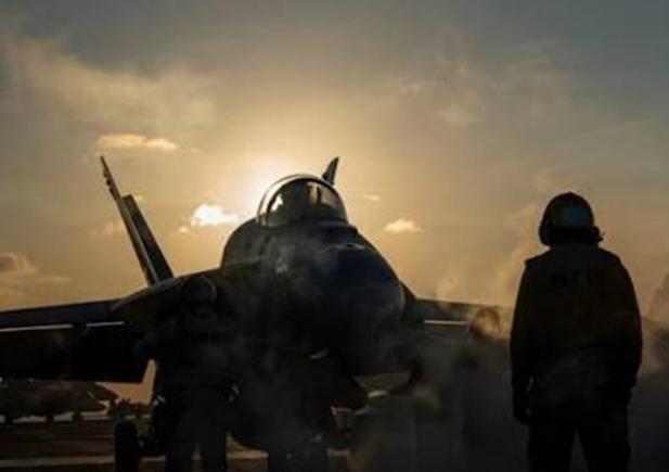 SUA au bombardat masiv Iranul ca răspuns la tentativele de atac asupra navelor din Strâmtoarea Ormuz