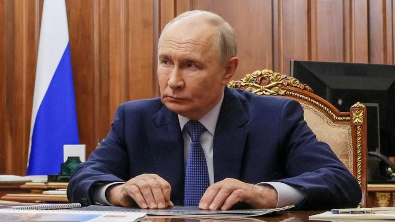 Putin laudă eforturile de pace ale SUA și neagă "războiul hibrid” împotriva Europei  într-o convorbire telefonică cu Trump