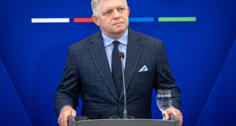 Premierul slovac Fico își anulează vizita în Ucraina după ce a afirmat că "Slovacia nu se va lăsa atrasă în război din cauza Articolului 5"