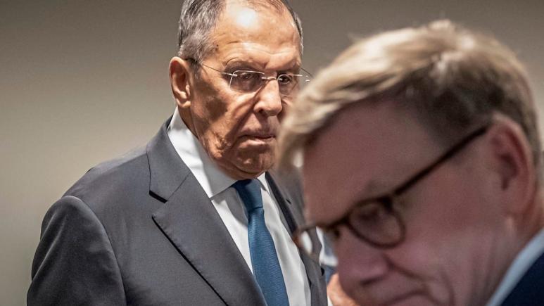 Die Welt: Partida europeană pro-război, condusă de Paris și Londra, și-a trimis cel mai slab reprezentant la întâlnirea cu Lavrov