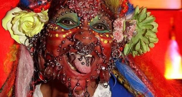Tradiţii şi superstiţii. Sfaturi băbeşti. De ce e bine să purtaţi cercei şi inele