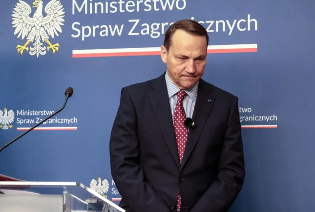 Polonia nu mai dispune de rachete Patriot pentru Ucraina, afirmă Sikorski