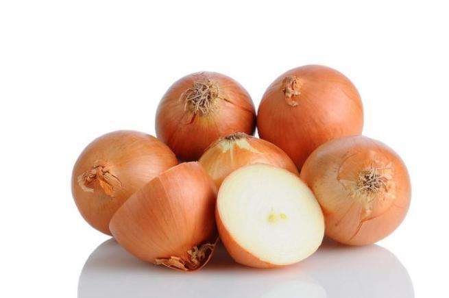 Un compus din ceapă stopează extinderea cancerului ovarian