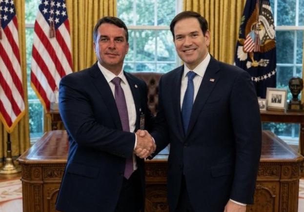 Trump a aprobat intrarea lui Flávio Bolsonaro în SUA după înfrângerea în alegerile din Brazilia