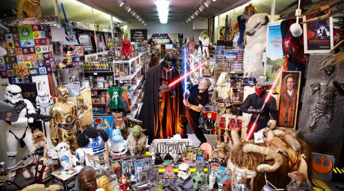 Star Wars – 5 poveşti incredibile. Ştiaţi că un fan a adunat 300.000 de obiecte din universul Star Wars?