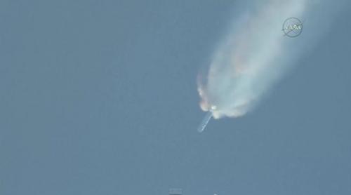 Racheta Falcon 9, care transporta pe orbită capsula cargou Dragon, a explodat la lansare (VIDEO)