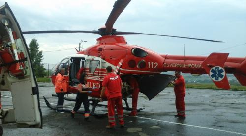 Pilot bolnav de malarie, transportat cu elicopterul SMURD la Bucureşti