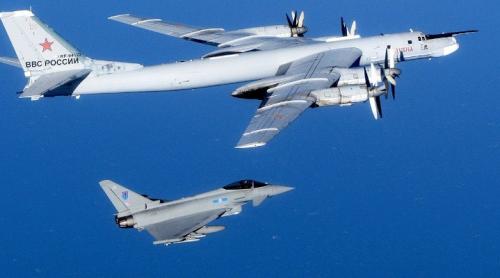Bombardiere rusești, interceptate în largul coastelor din Alaska și California. Cum au reacționat piloții americani